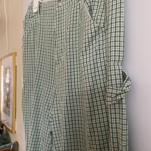 ASOS DESIGN Slouchy Chino Pant in Green and White Check - Picture 6 of 8